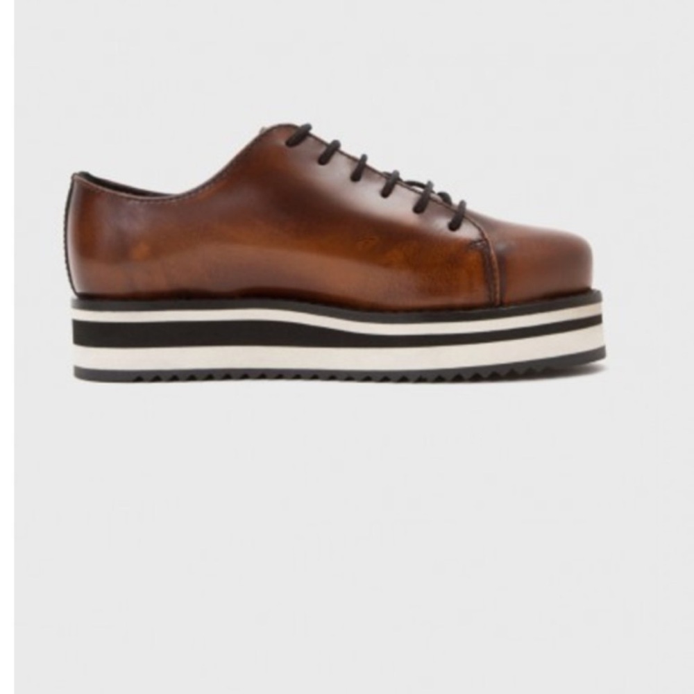 NWOT Hope Pave shoe leather ladies size 37